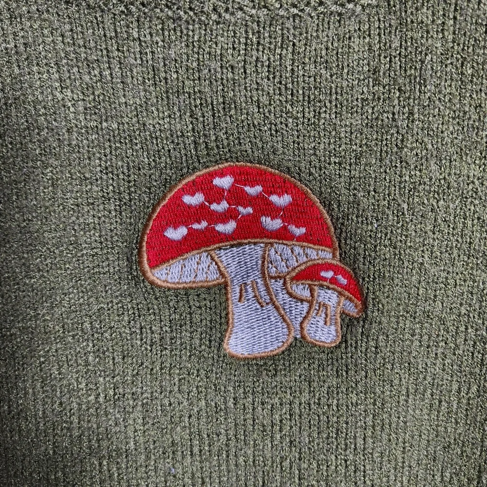 Shein Womens |XL| Olive Green Mushroom Embroidered Cropped Knit Vest - Picture 2 of 6